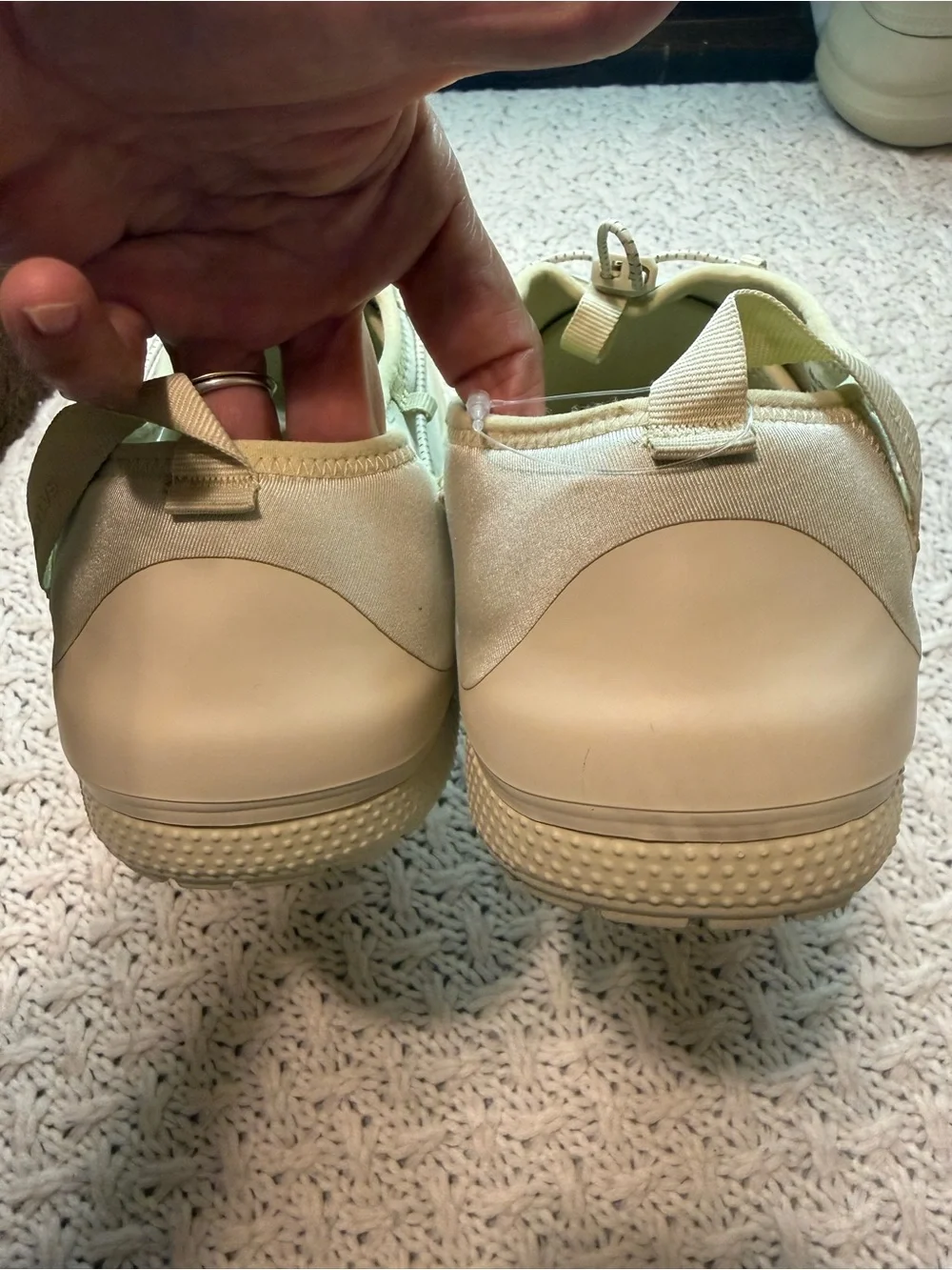 Safisty X Crocs classic clogs in the bone color way unísex W 10 M 8